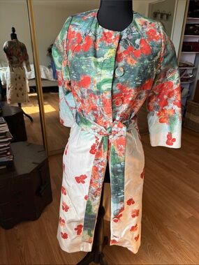 ERDEM Floral Watercolor Tie-Waist Robe in Green & Coral Red, size 6